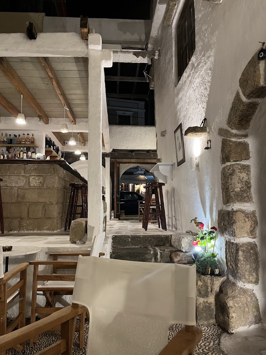 Christos Garden Cafe Bar